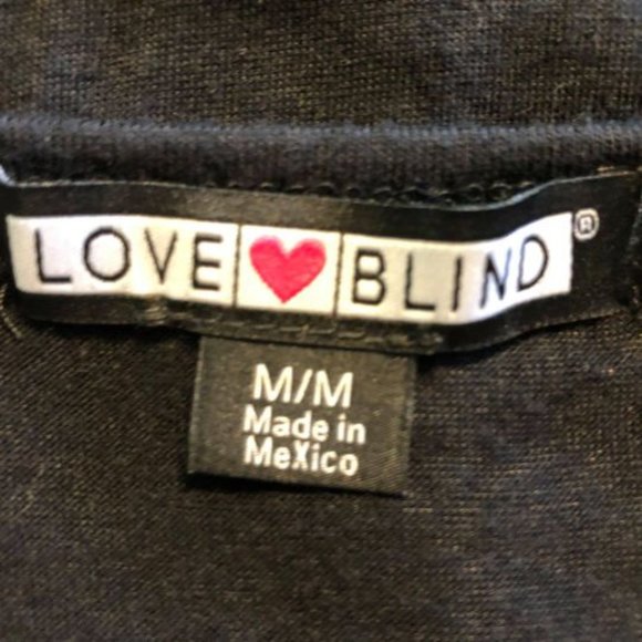 Love Blind Ladies Black Sleeveless Shell with Plunging Neckline Size medium - Picture 4 of 7